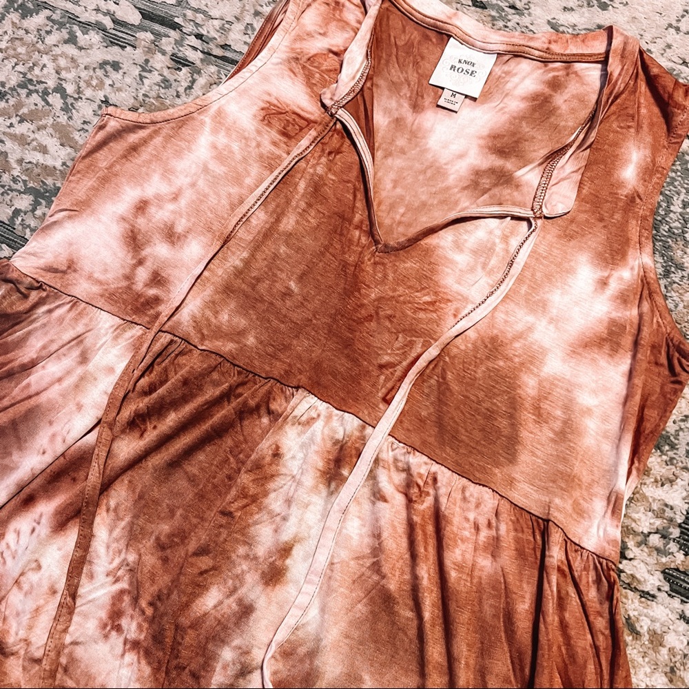Rust Tie-Dye Sleeveless Peplum Tank - Picture 5 of 5